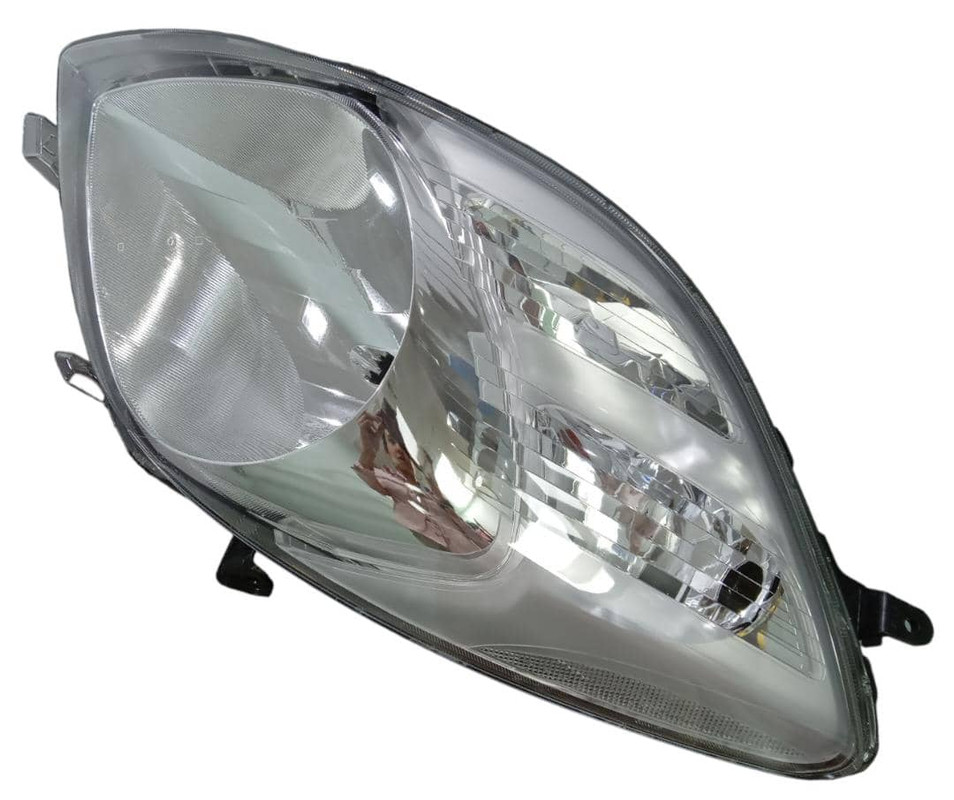 FARO DELANTERO IZQUIERDO TOYOTA YARIS 2006 AL 2008